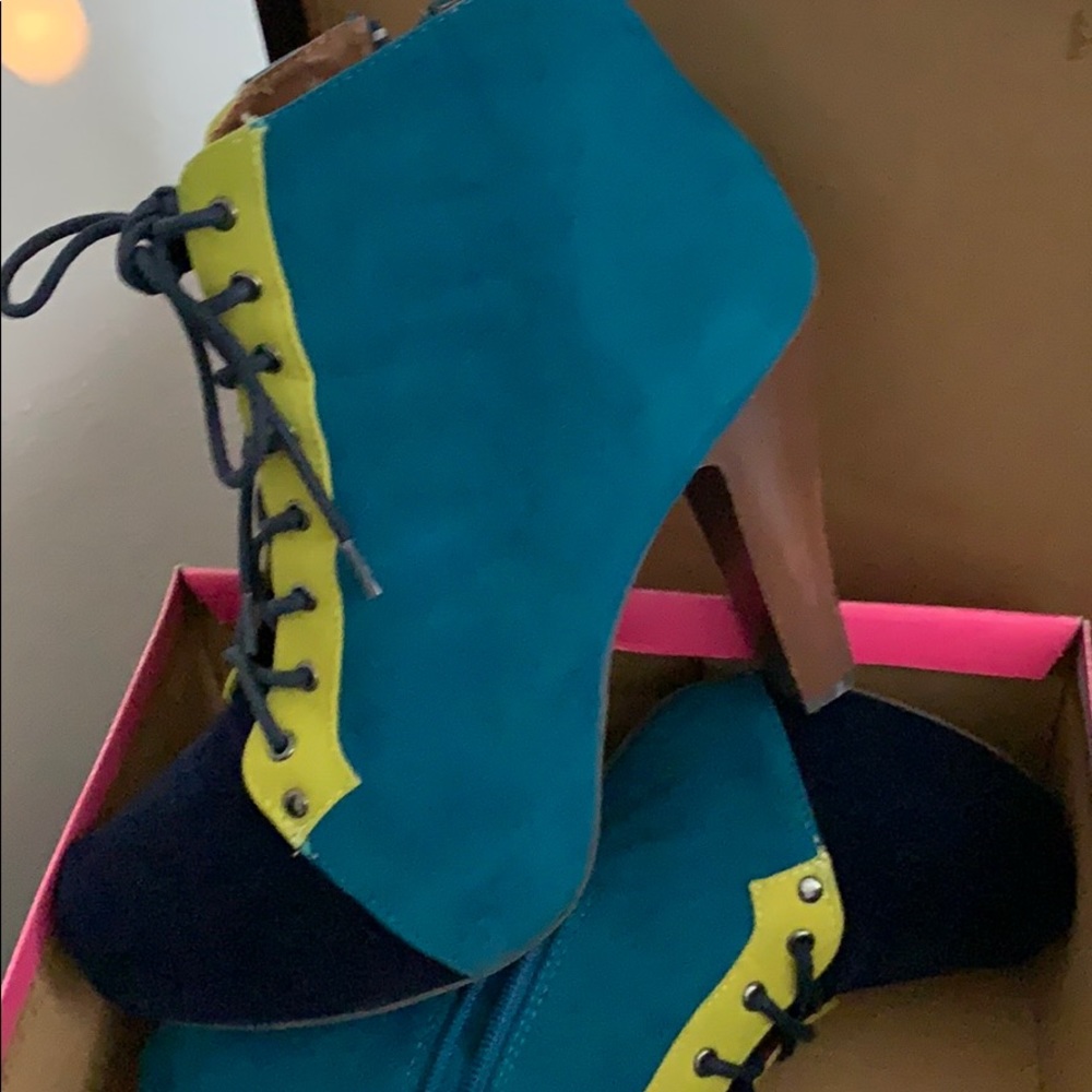 Shoes